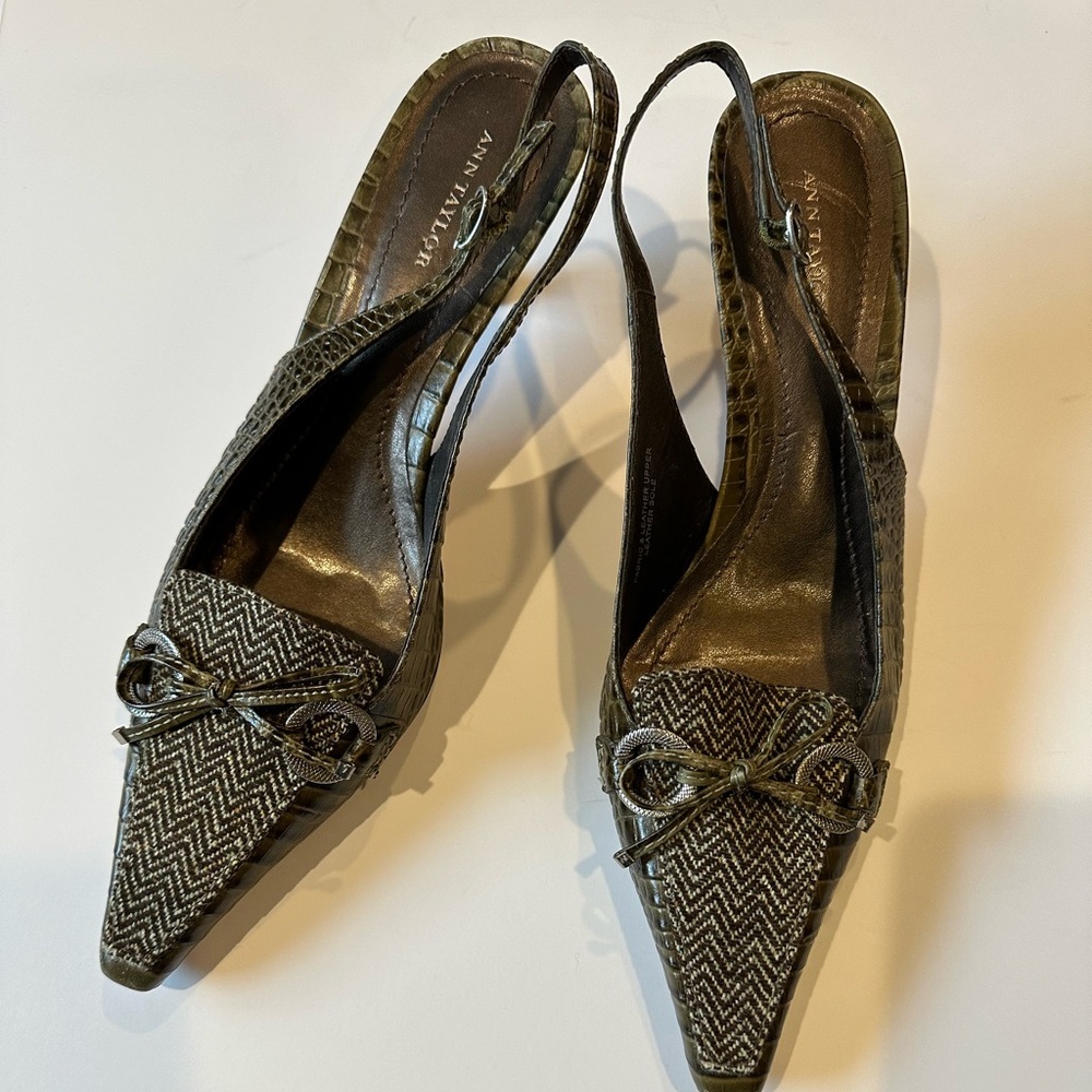 Ann Taylor Women's Snake Skin and Wool Herringbone Heel - Picture 2 of 7